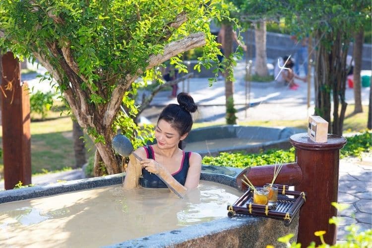 Tắm bùn Nha Trang
