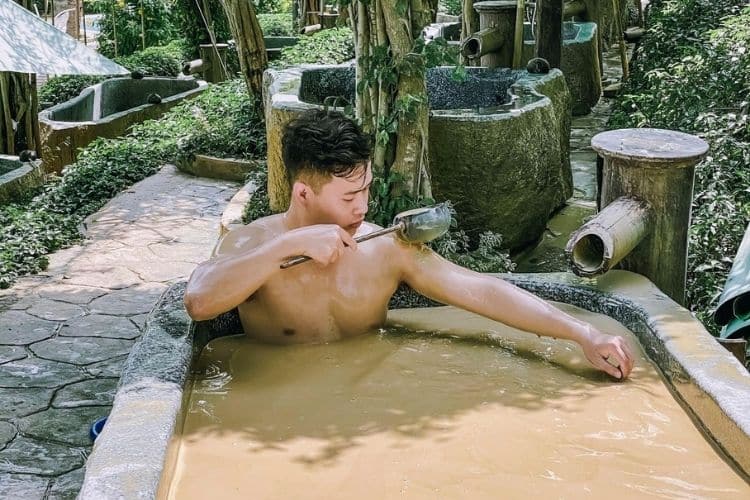 Tắm bùn Nha Trang